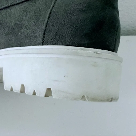 Journee Collection Erika Lug Sole Loafers – Olive Green–Faux Suede Size 8 - Picture 15 of 15